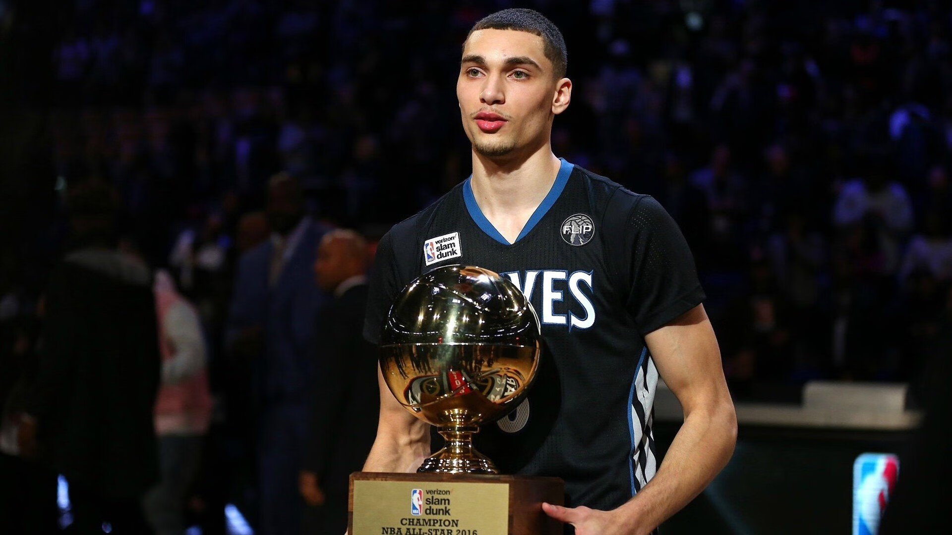 北京队完胜黄蜂，乔治成为关键先生