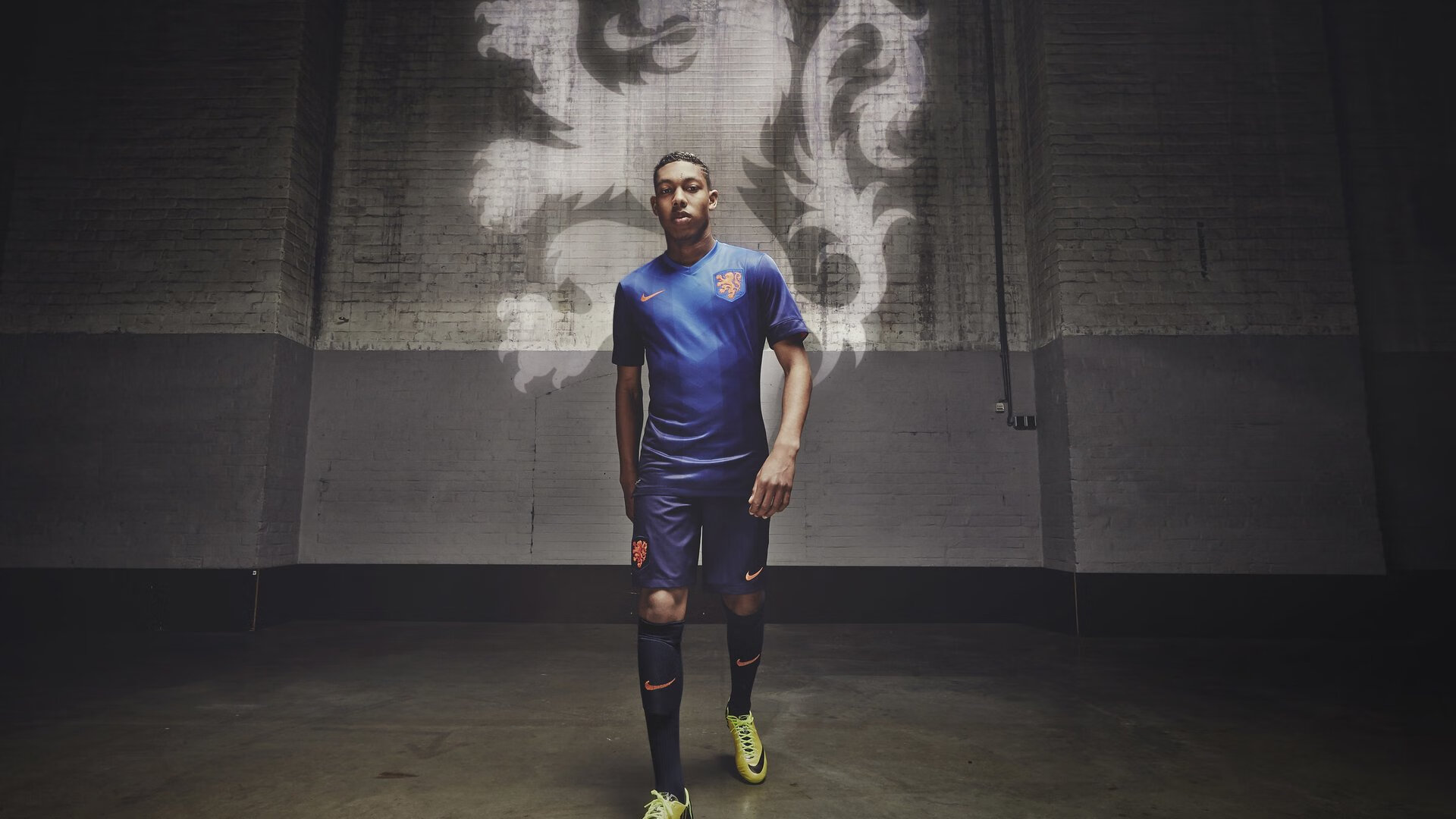 熊猫TV-库尔图瓦神扑定乾坤，尤文客场险胜澳大利亚联队