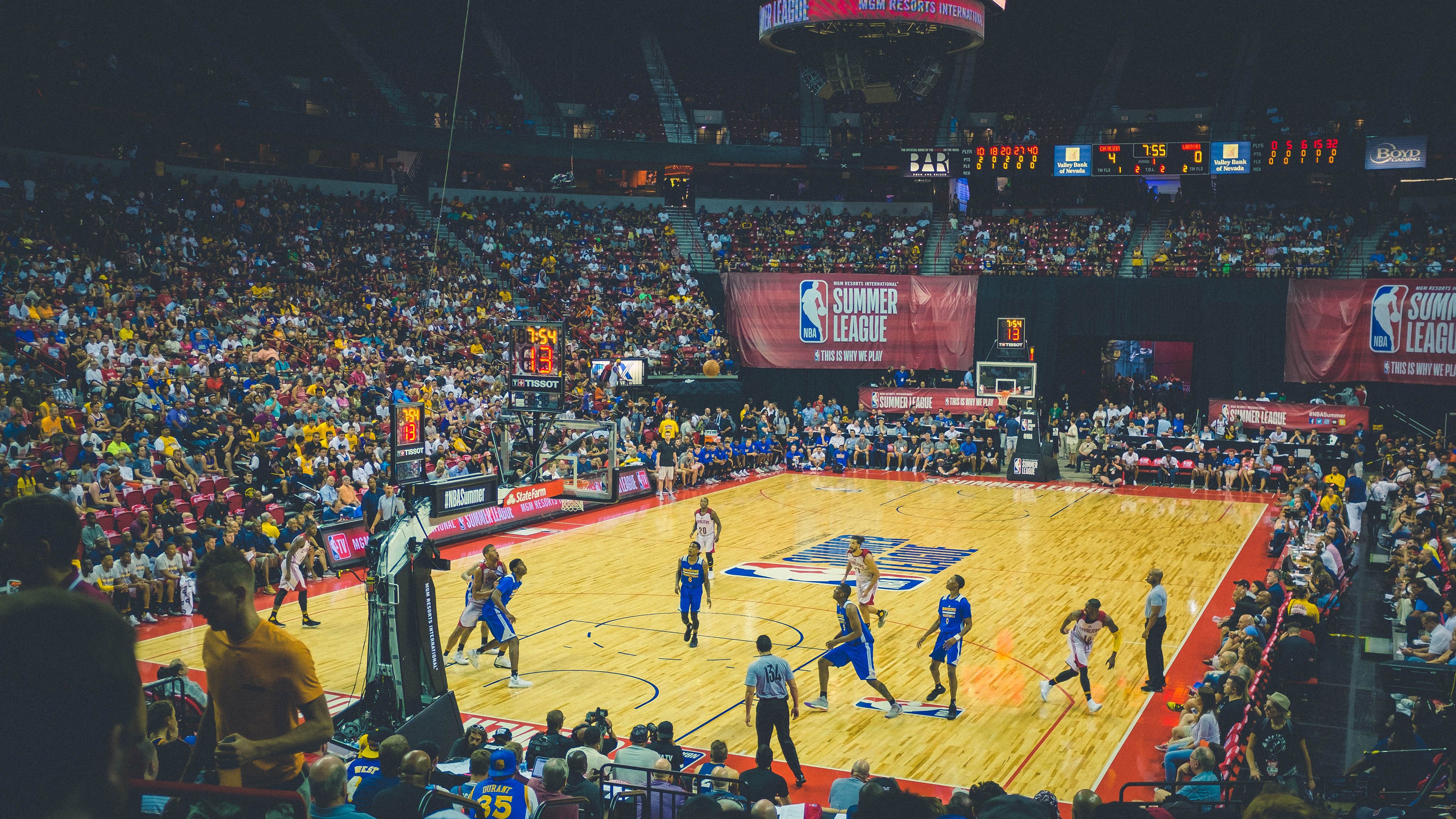 奥斯梅恩一锤定音，挪威踏平加拿大—年度焦点之战见证新王崛起